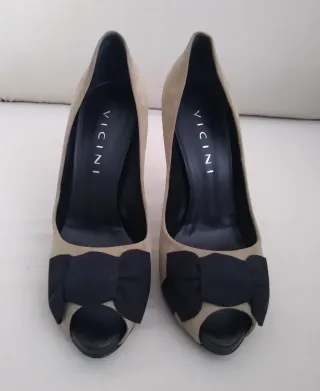 Talla 39. VICINI. Zapatos de Lujo con Tacón.