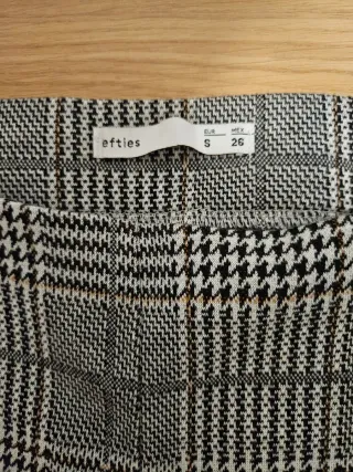 Pantalón pitillo cuadros mujer