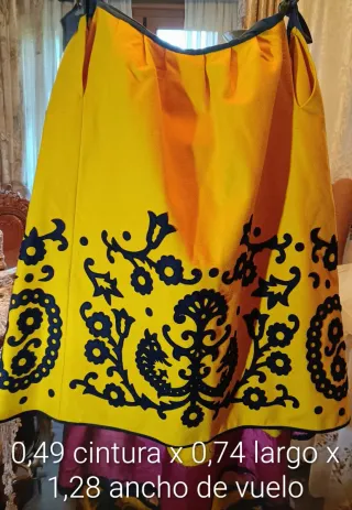 Refajo traje regional amarillo y azul