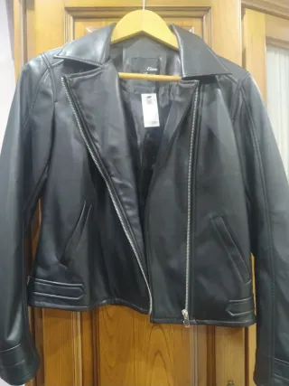 Cazadora motera efecto piel Etam