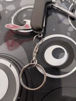 Portachiavi multiuso con cavatappi