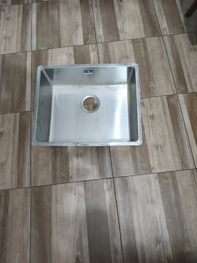 Lava platos metal y plástico