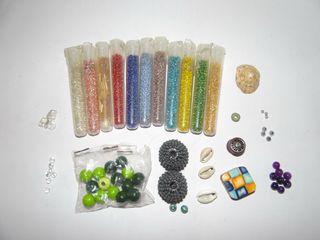 Lote Cuentas y Abalorios Variados