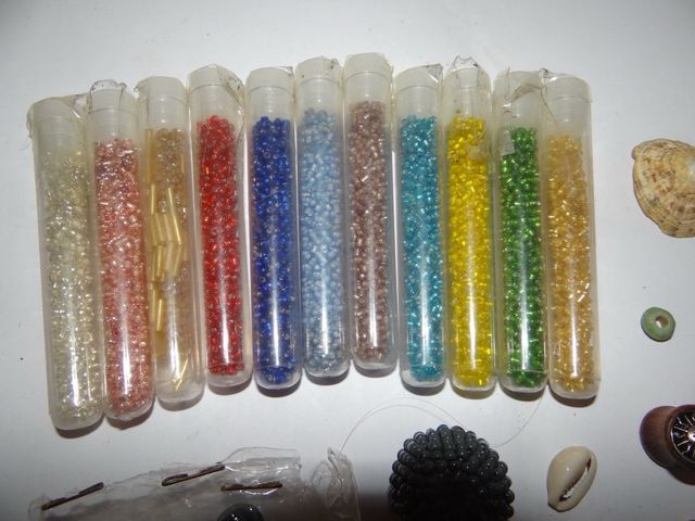 Lote Cuentas y Abalorios Variados