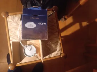 Luz LED redonda blanca