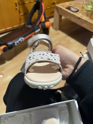 Sandalias Geox niña velcro rosa/plata