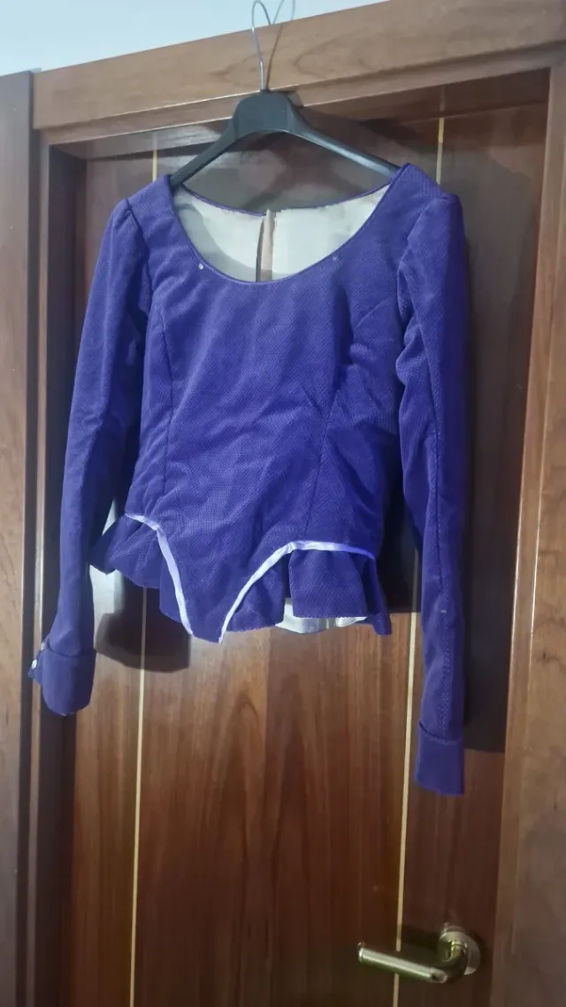 Corpiño fallera morado