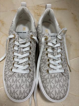 Michael Kors Bambas Beige y Blancas