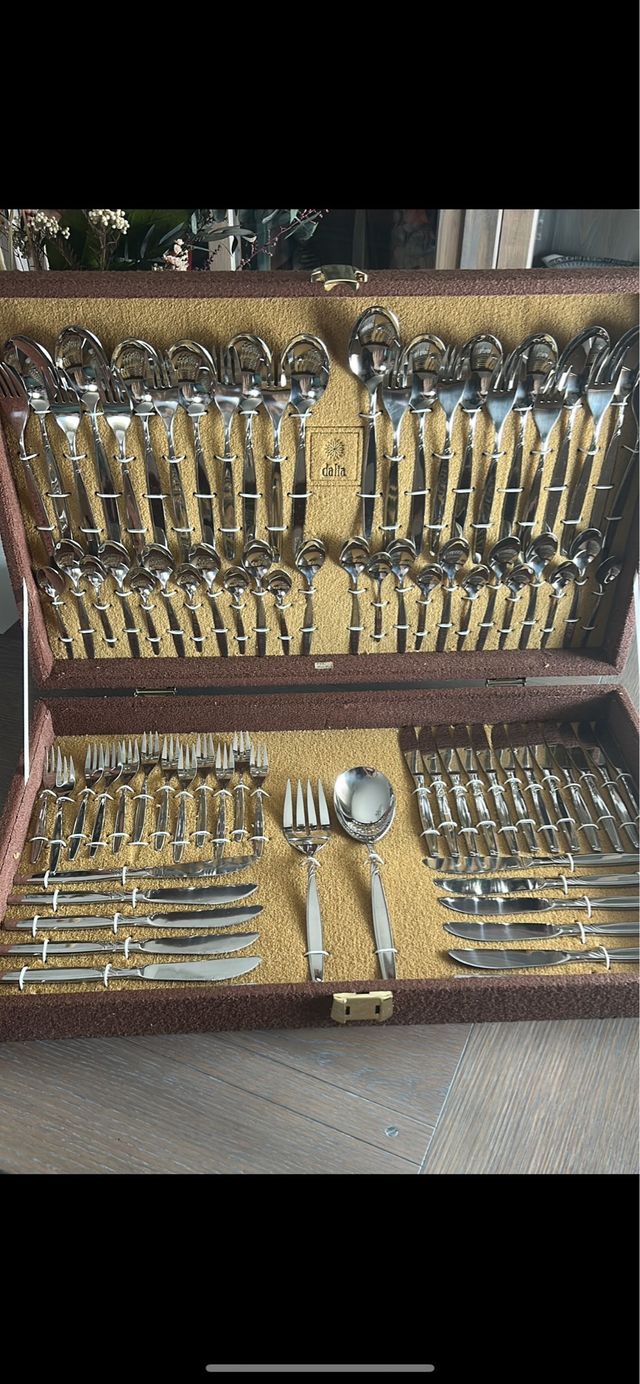 Cubertería Dalia Completa