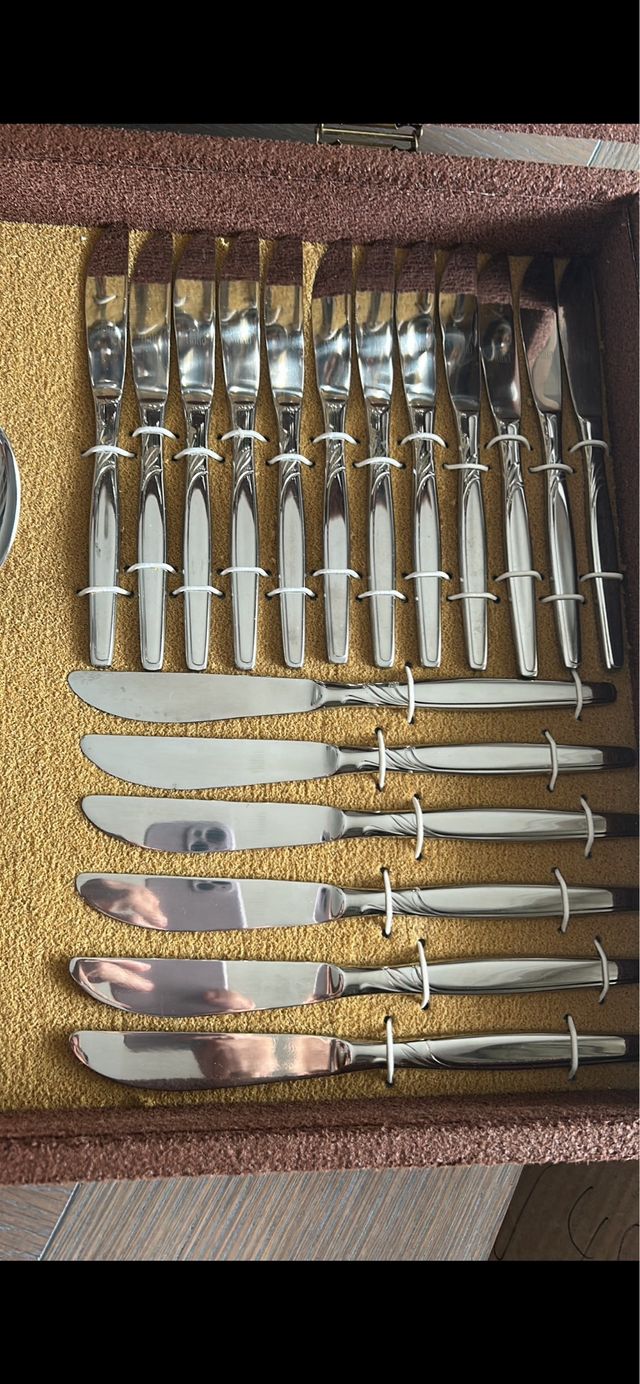 Cubertería Dalia Completa