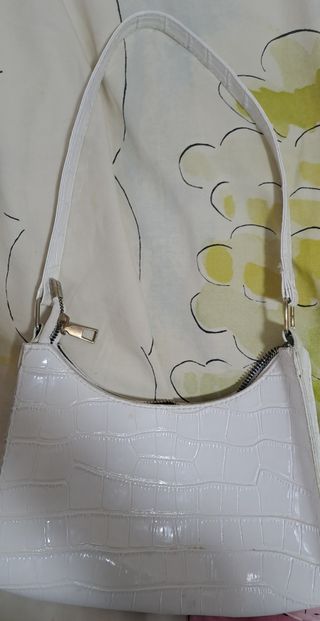 Bolso blanco efecto piel cocodrilo