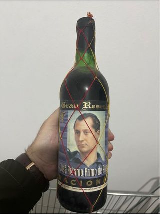 Botella vino Gran Reserva Primo de Rivera