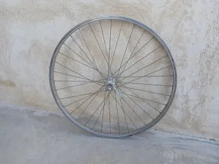 Cuadro y horquilla de bici roja marca Sarmi