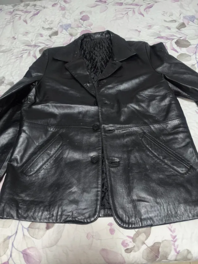 Chaqueta de piel hombre negra