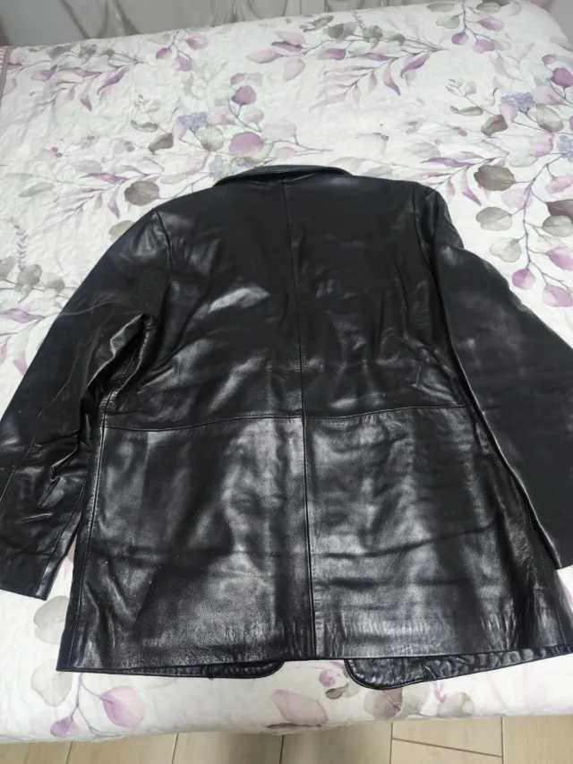 Chaqueta de piel hombre negra