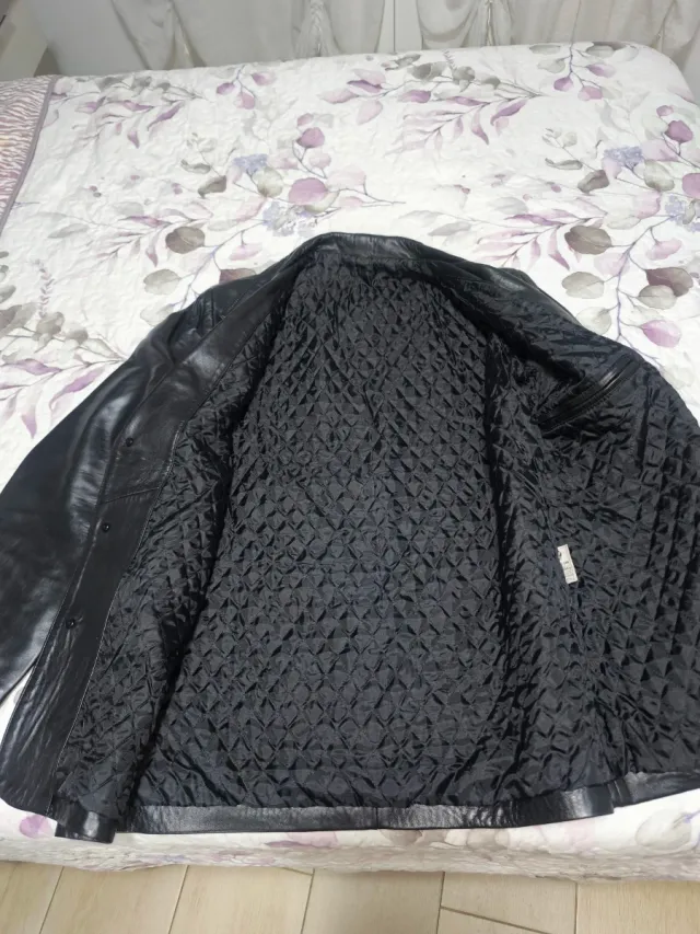 Chaqueta de piel hombre negra