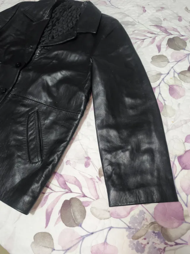 Chaqueta de piel hombre negra