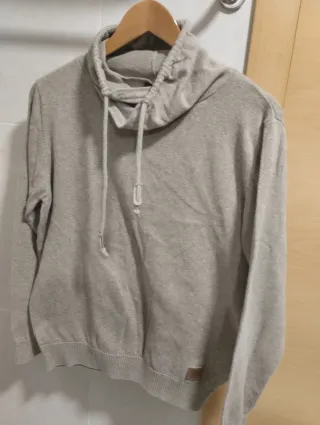 Sudadera hombre cuello alto beige