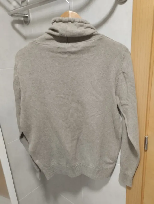 Sudadera hombre cuello alto beige