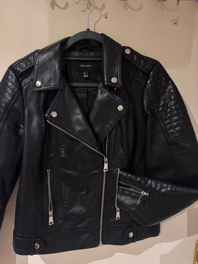 Chaqueta Vero Moda Negra