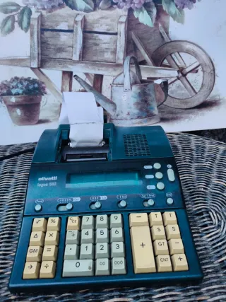 Calcolatrice Olivetti Logos 582