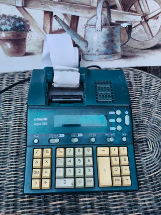 Calcolatrice Olivetti Logos 582