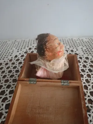 Antiguo muñeco Jack in the Box del 1900