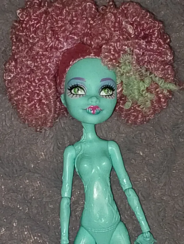 Monster High Honey Swamp Freak Du Chic