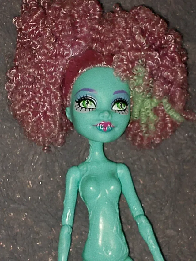 Monster High Honey Swamp Freak Du Chic
