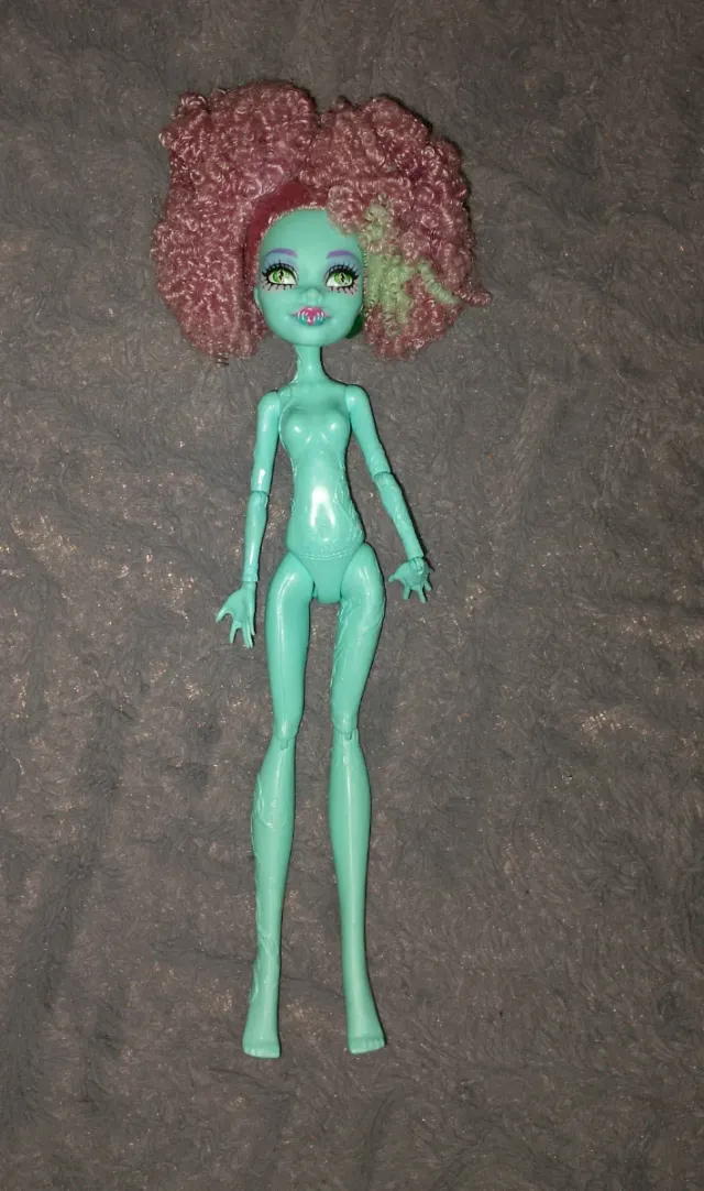 Monster High Honey Swamp Freak Du Chic