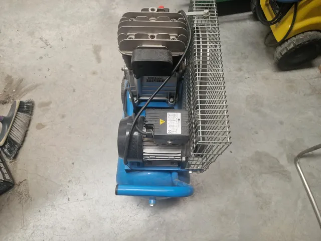 Compresor de aire Imcoinsa azul