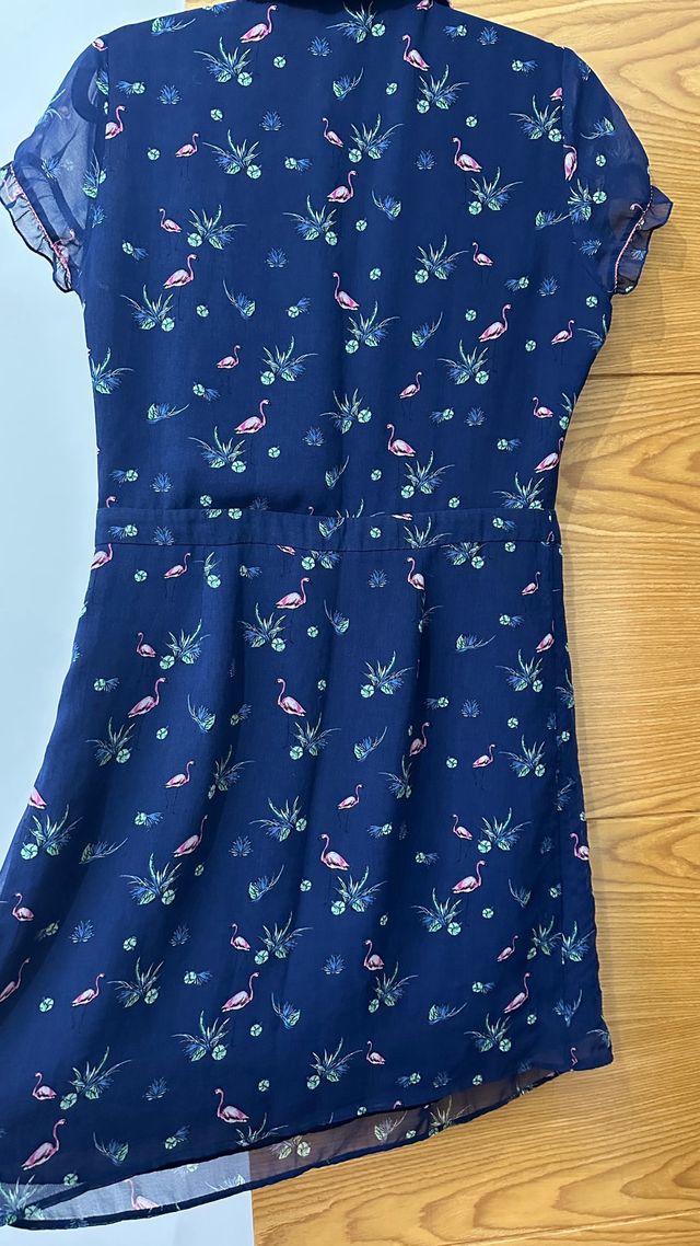 Vestido Kookai azul con flamencos