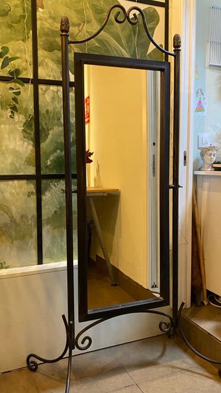 Espejo de pie forja negro y oro