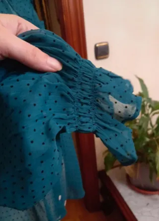 Camisa Naf Naf verde lunares talla 44