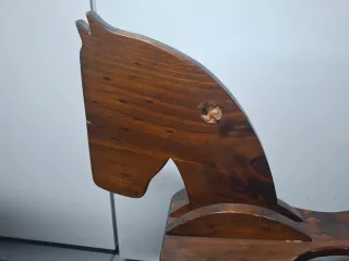 Caballito de madera balancín