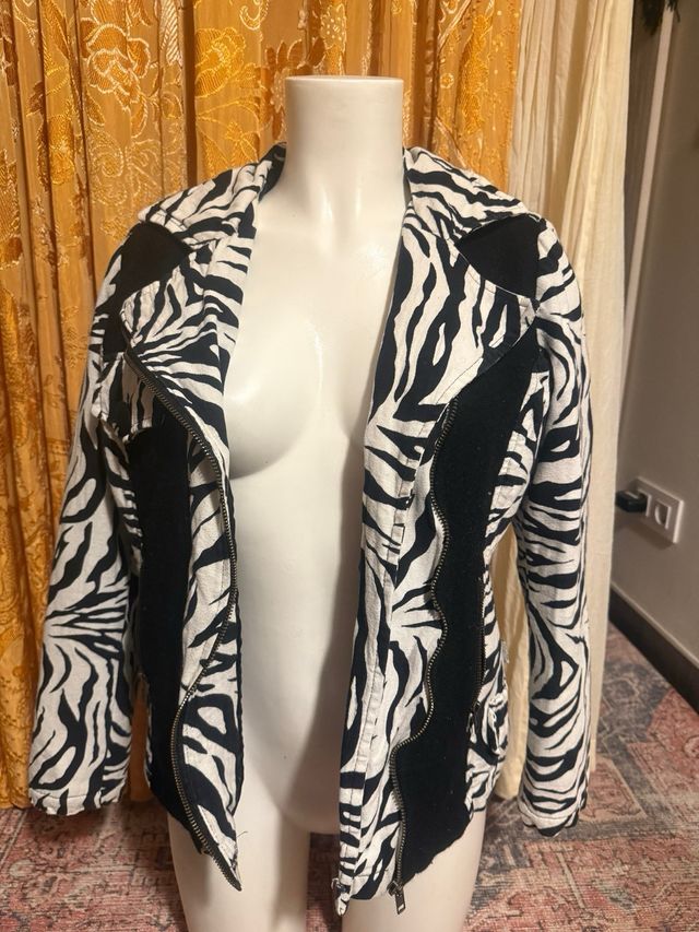 Chaqueta cebra blanco y negro