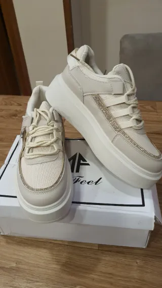 Sneakers platform beige con dettagli oro n.39