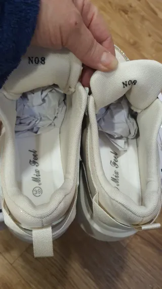 Sneakers platform beige con dettagli oro n.39