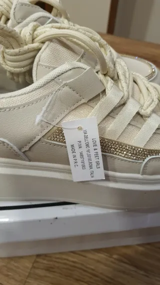 Sneakers platform beige con dettagli oro n.39