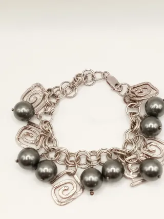 Bracciale donna perle nere argento 925 ciondoli