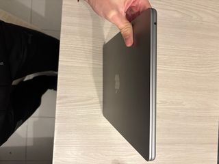 MacBook Air 13” M2 8GB 256GB + 1 año Seguro