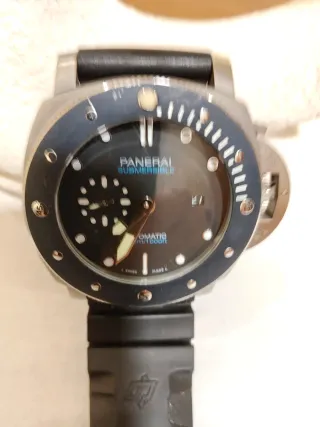 Orologio che si ri fa al Panerai Submersible Autom