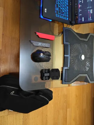 Asus ROG Strix G15 Advantage Edition y accesorios