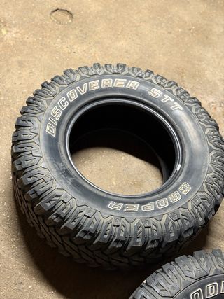 1 Neumáticos Cooper Discoverer STT