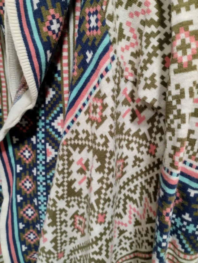 Jersey abierto estilo poncho multicolor