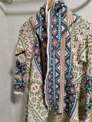 Jersey abierto estilo poncho multicolor