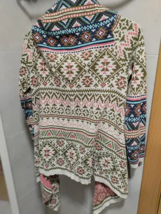 Jersey abierto estilo poncho multicolor