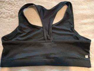 Top sujetador negro. Sujecion ligera. Talla L