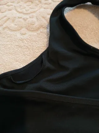 Top sujetador negro. Sujecion ligera. Talla L