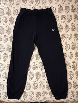 Conjunto de chándal Prozis azul.